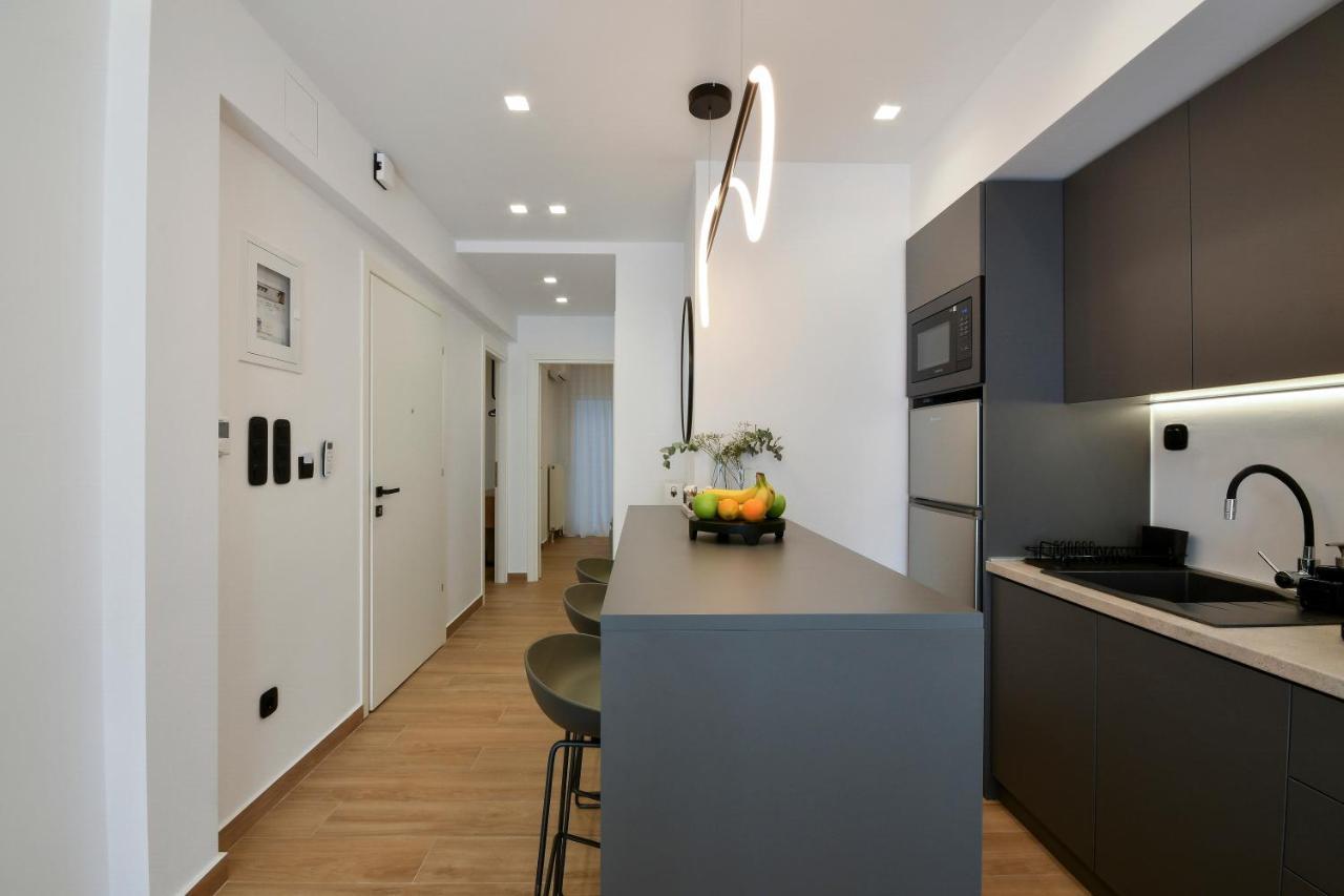 Luxury Downtown Apartment C2 Thessaloniki Exterior photo